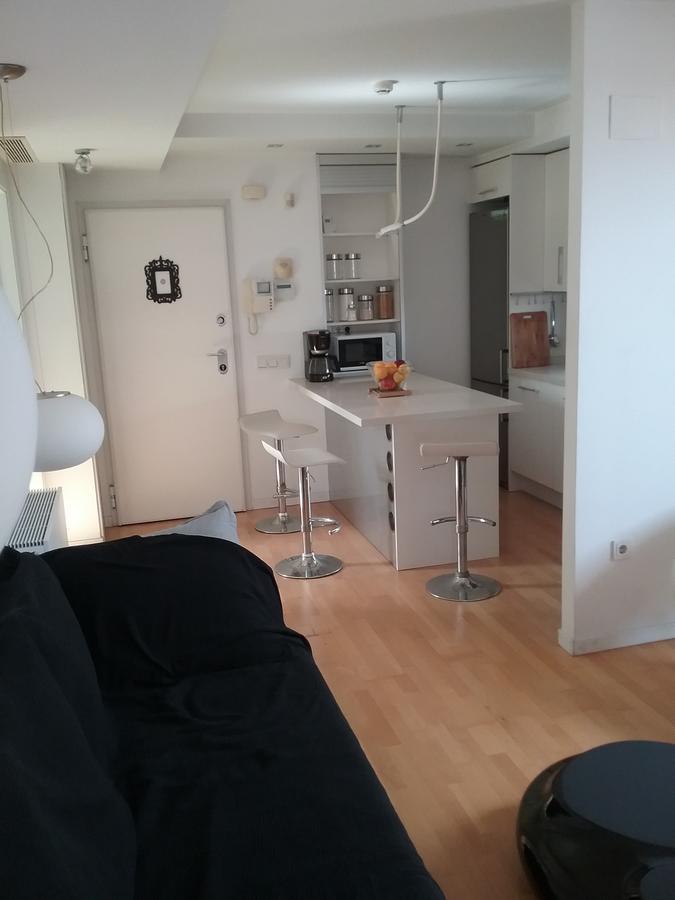 Lovely 2 Bedroom Terrace Wifi Parking Ac Heating Attic Valencia Exterior photo